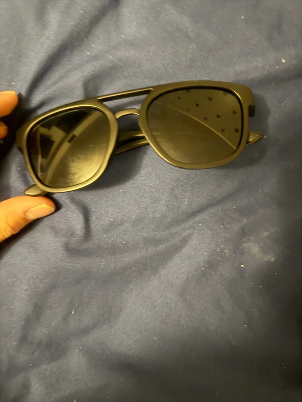 Men's Black Sunglasses - Classic Cat-Eye Style